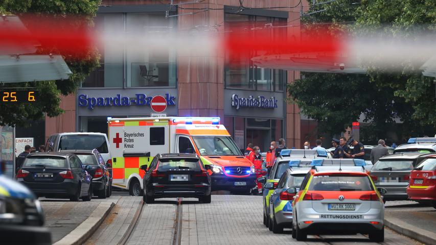 Mehrere Tote und Verletzte nach Messerangriff in Würzburg