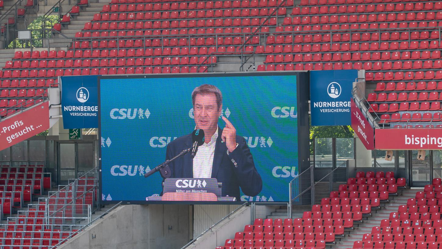 CSU-Versammlung im Max-Morlock-Stadion: Söder watscht Aiwanger ab CSU-Versammlung im Max-Morlock-Stadion: Söder watscht Aiwanger ab