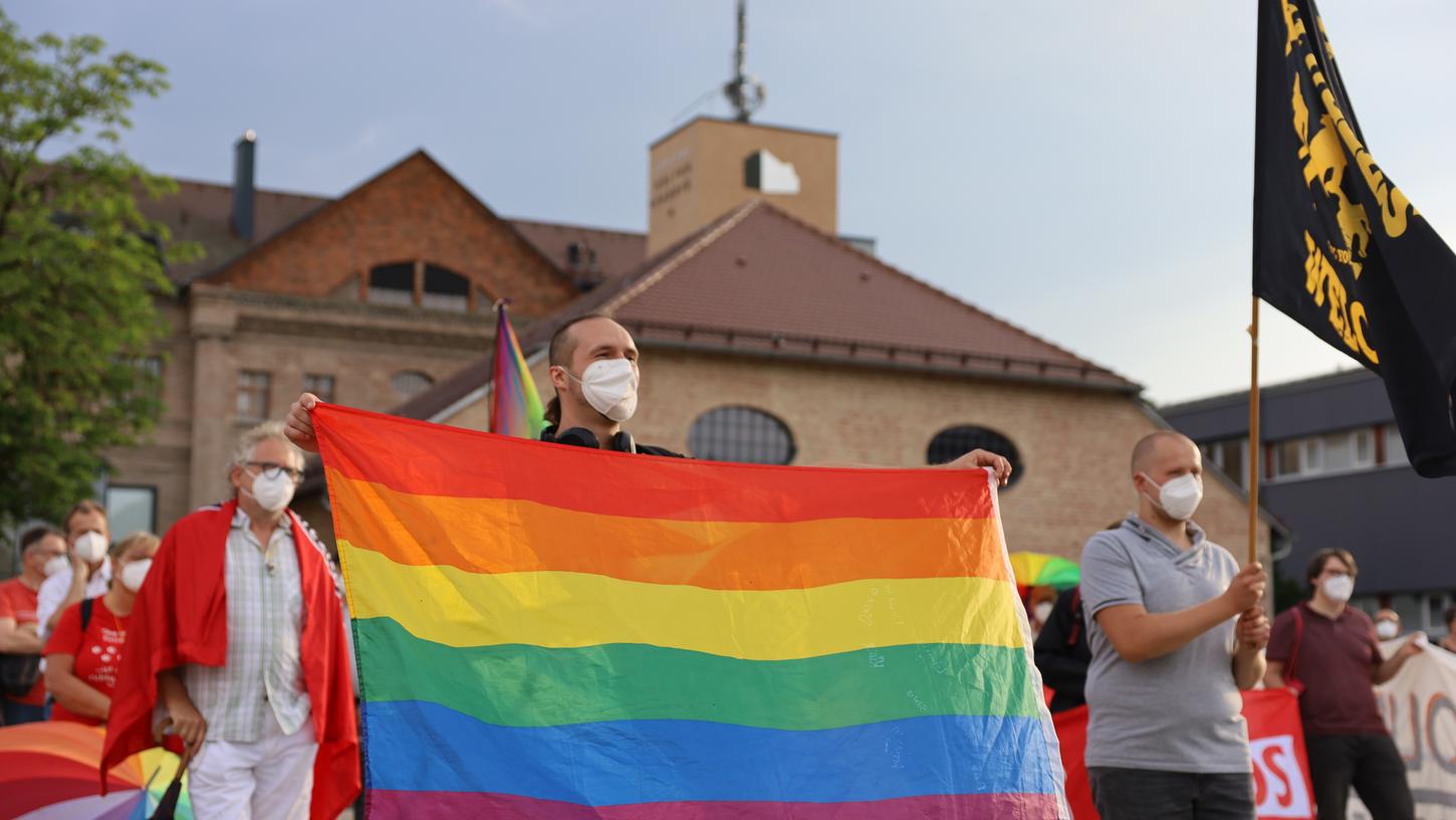 Demonstration in Höchstadt gegen AfD-Veranstaltung verlief friedlich Demonstration in Höchstadt gegen AfD-Veranstaltung verlief friedlich