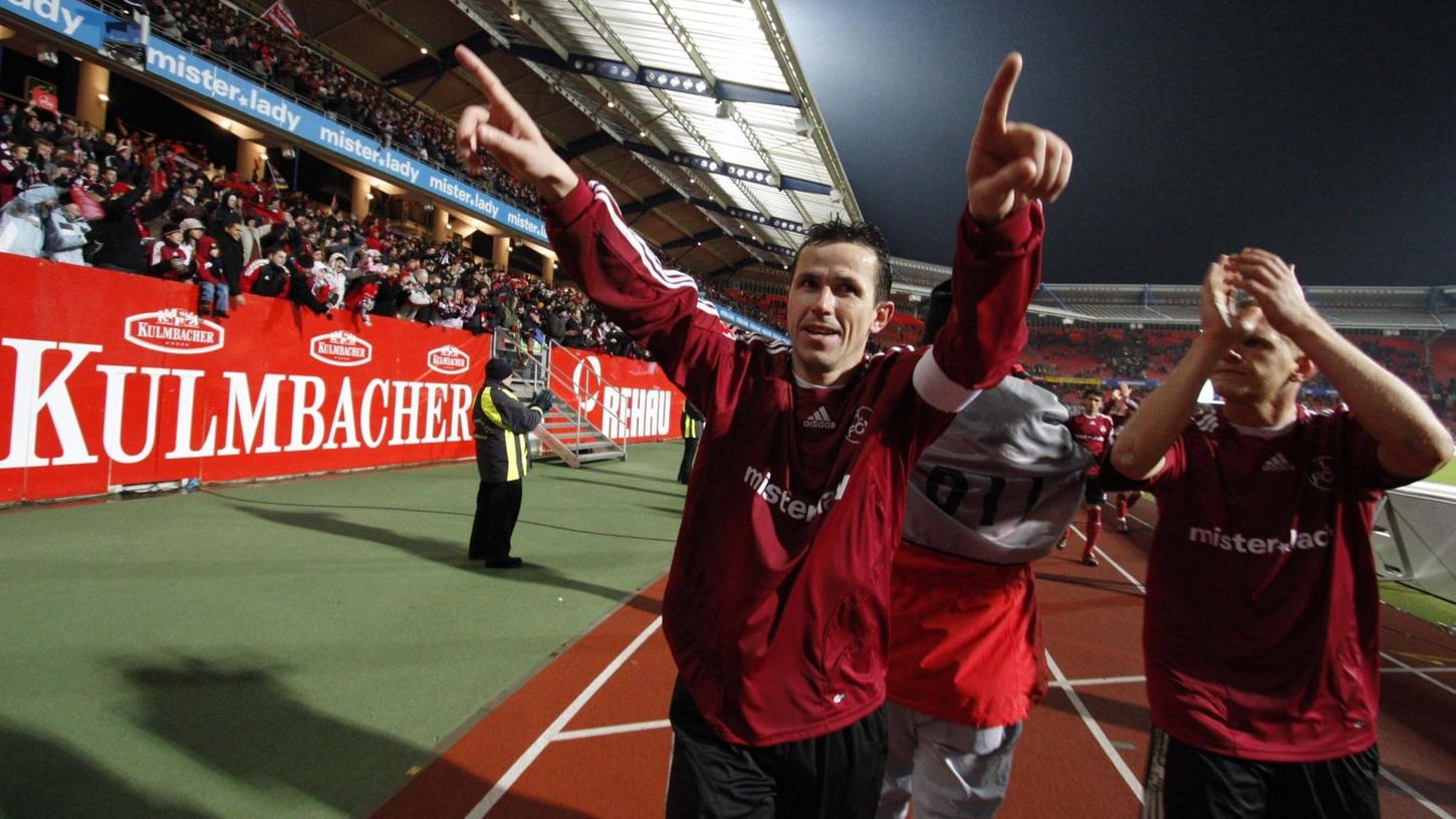 Fingerzeige setzte Tomas Galasek, inzwischen Co-Trainer der tschechischen Nationalmannschaft, früher auch für den FCN. Fingerzeige setzte Tomas Galasek, inzwischen Co-Trainer der tschechischen Nationalmannschaft, früher auch für den FCN.