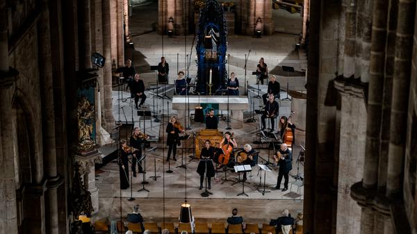 Immerhin 150 Zuschauer durften im Rahmen der geltenden Pandemie-Bestimmungen das Konzert in der Sebalduskirche besuchen.