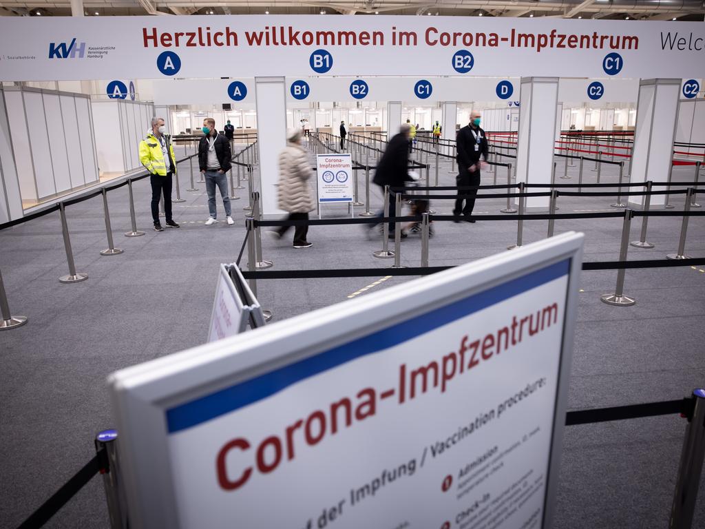 Bonus Fur Corona Impfung So Belohnen Krankenkassen Ihre Mitglieder Wirtschaft Nordbayern Bonus Fur Corona Impfung So Belohnen Krankenkassen Ihre Mitglieder Wirtschaft Nordbayern