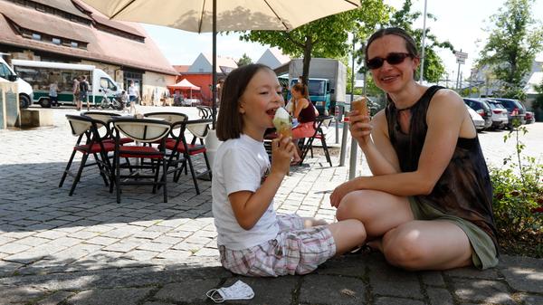 Dort gibt es auch eine Eisdiele.