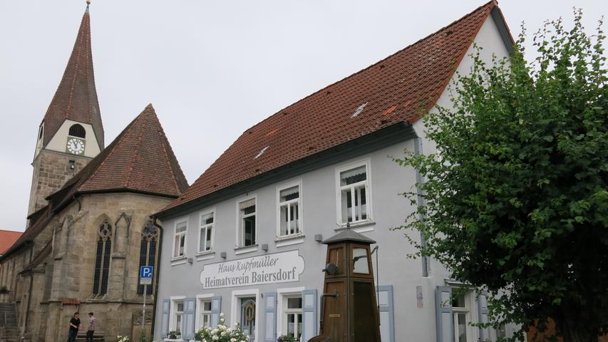 Das aufwendig sanierte "Haus Kupfmüller" befindet sich ganz in der Nähe der Kirche St. Nikolaus und des Rathauses.