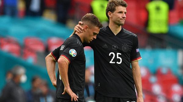 Wollte über die rechte Seite nach vorne Impulse geben, was aber nur selten gelang, und vergaß dabei gelegentlich auch noch seine Defensivaufgaben. Beide Gegentore wurden über die Seite des Münchners eingeleitet.