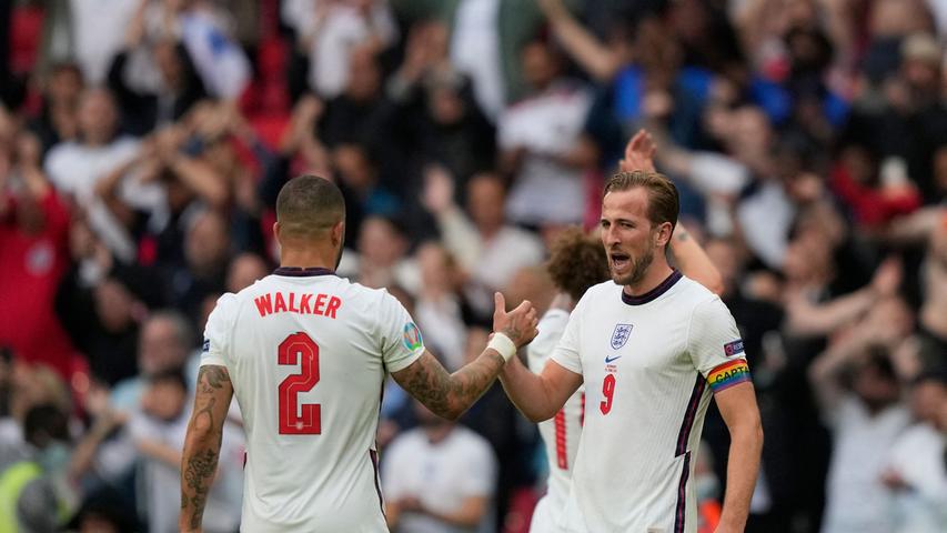 Dagbladet (Norwegen): "England ist den Fluch endlich los. England besiegte endlich das Meisterteam Deutschland, als es am meisten darauf ankam. Damit gab es eine Revanche für die Niederlage 1996. Ein zuvor beschimpfter Harry Kane sicherte den Sieg."