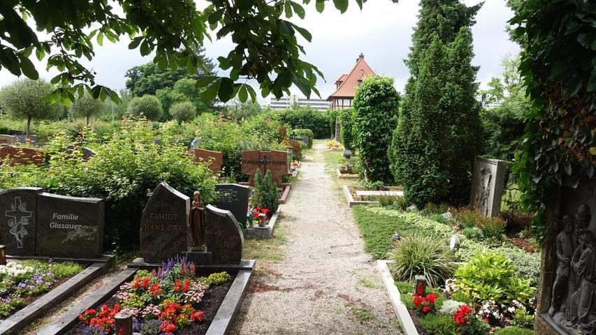 Herzogenaurach: Auf dem Friedhof verwildern immer mehr Gräber