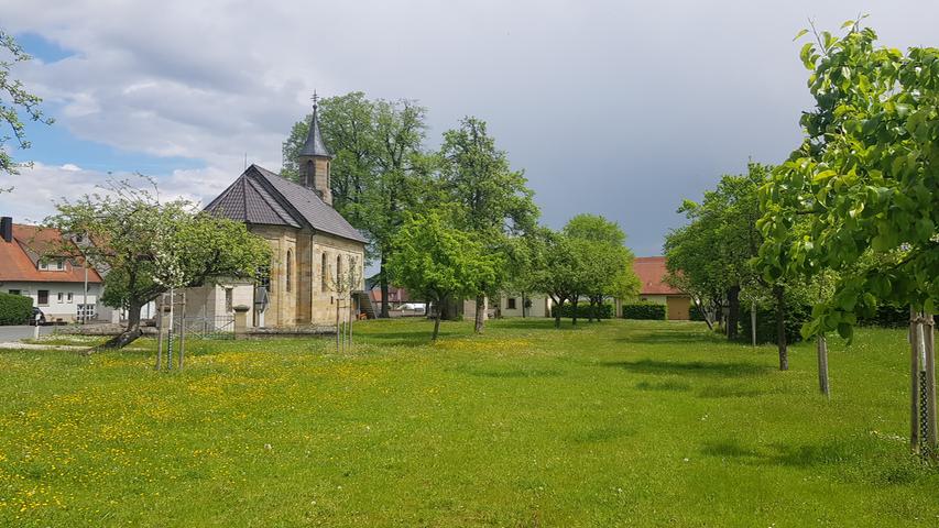 Die hübsche kleine Marien-Kapelle von Pinzberg.
