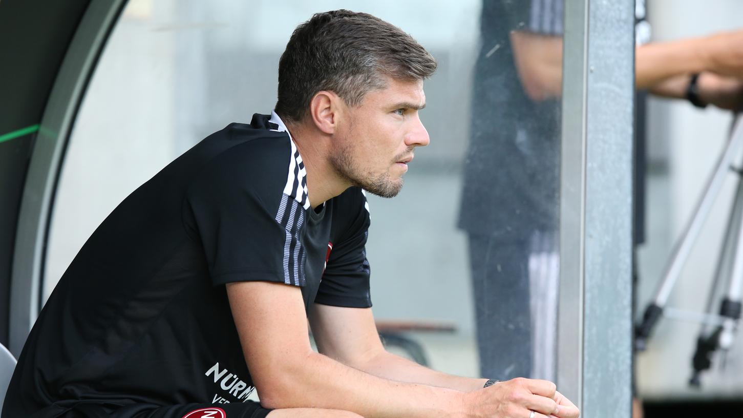 Blickt mit Zuversicht auf den 1. FCN und die kommende Spielzeit: Trainer Robert Klauß.