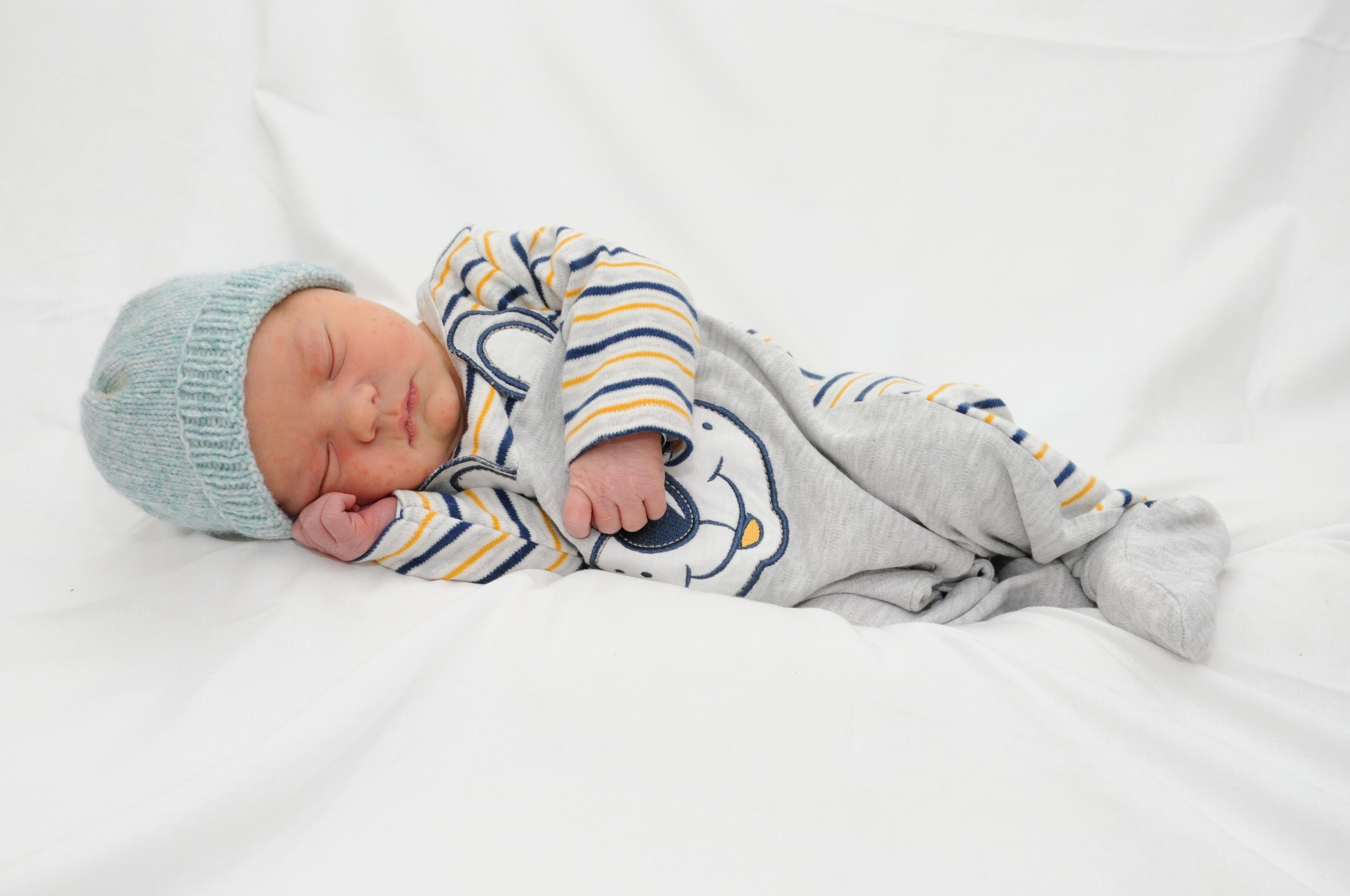 Am 30. Juni war es soweit: Der kleine Fabian wurde in der Klinik Nürnberg Süd geboren. Bei der Geburt war er 50 Zentimeter groß und 3790 Gramm schwer.