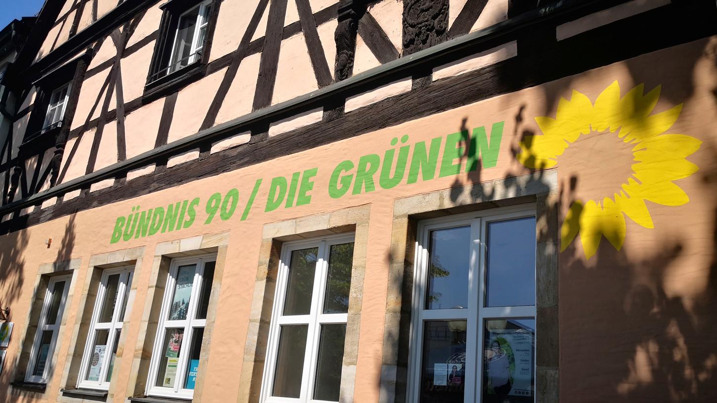 Zu den transparenten Forchheimer Kreisverbänden zählen die Grünen: Sie haben uns die Spendensummen zwischen 2016 und 2020 genannt. Ihr Sitz befindet sich am Forchheimer Paradeplatz.
Zu den transparenten Forchheimer Kreisverbänden zählen die Grünen: Sie haben uns die Spendensummen zwischen 2016 und 2020 genannt. Ihr Sitz befindet sich am Forchheimer Paradeplatz.