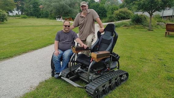 Thorsten Stamminger (links) und Scuttler-Erfinder Martin Ebner sind inzwischen längst Freunde geworden. Thorsten Stamminger (links) und Scuttler-Erfinder Martin Ebner sind inzwischen längst Freunde geworden.