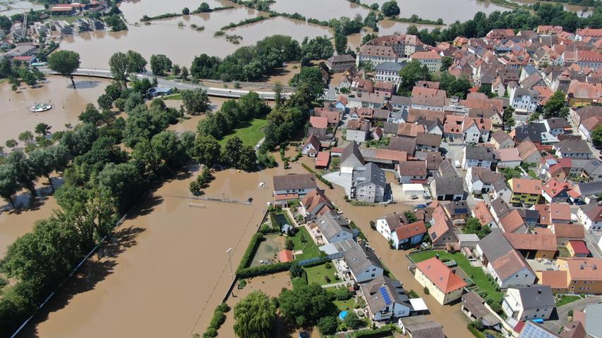 Luftbilder aus Höchstadt und Umgebung: Das ganze Ausmaß des Aisch-Hochwassers