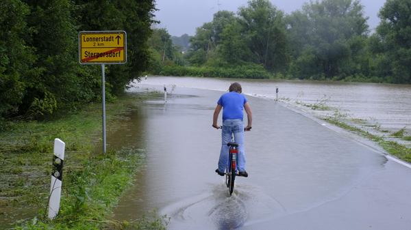 Kurzer Wasserkontakt, und dann lieber wieder zurück.