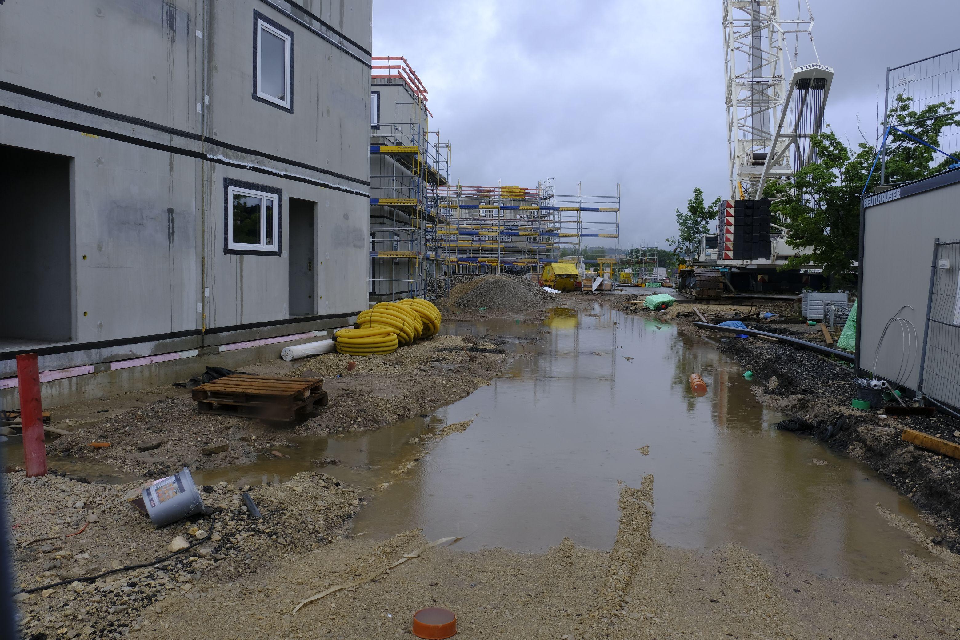 Die Neubaustelle beim ehemaligen Verbrauchermarkt in Höchstadt kam offenbar glimpflich davon. 