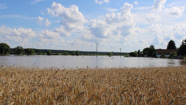 Hochwassereinsatz im Unteren Aischgrund.