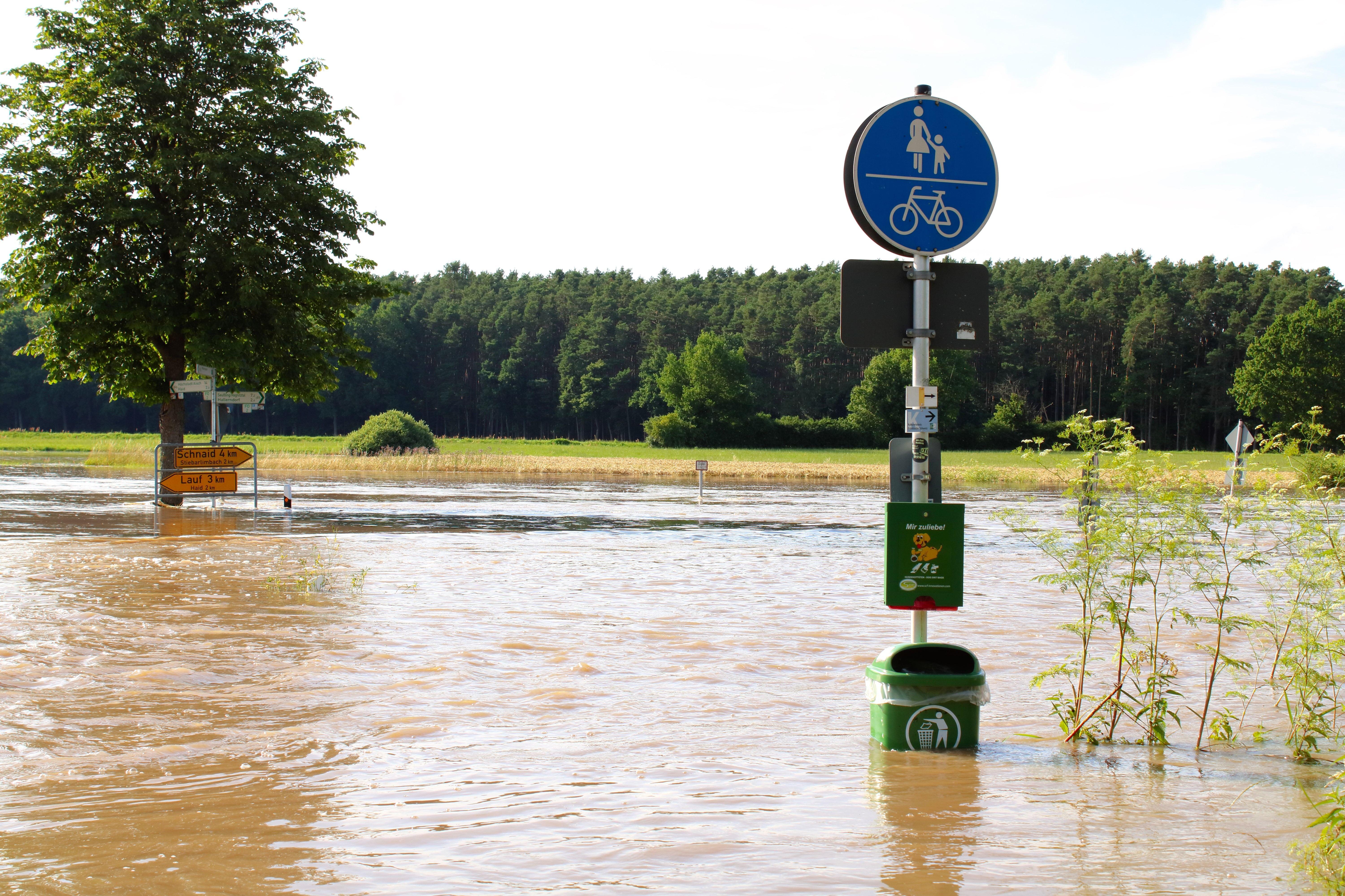 Hochwassereinsatz im Unteren Aischgrund.