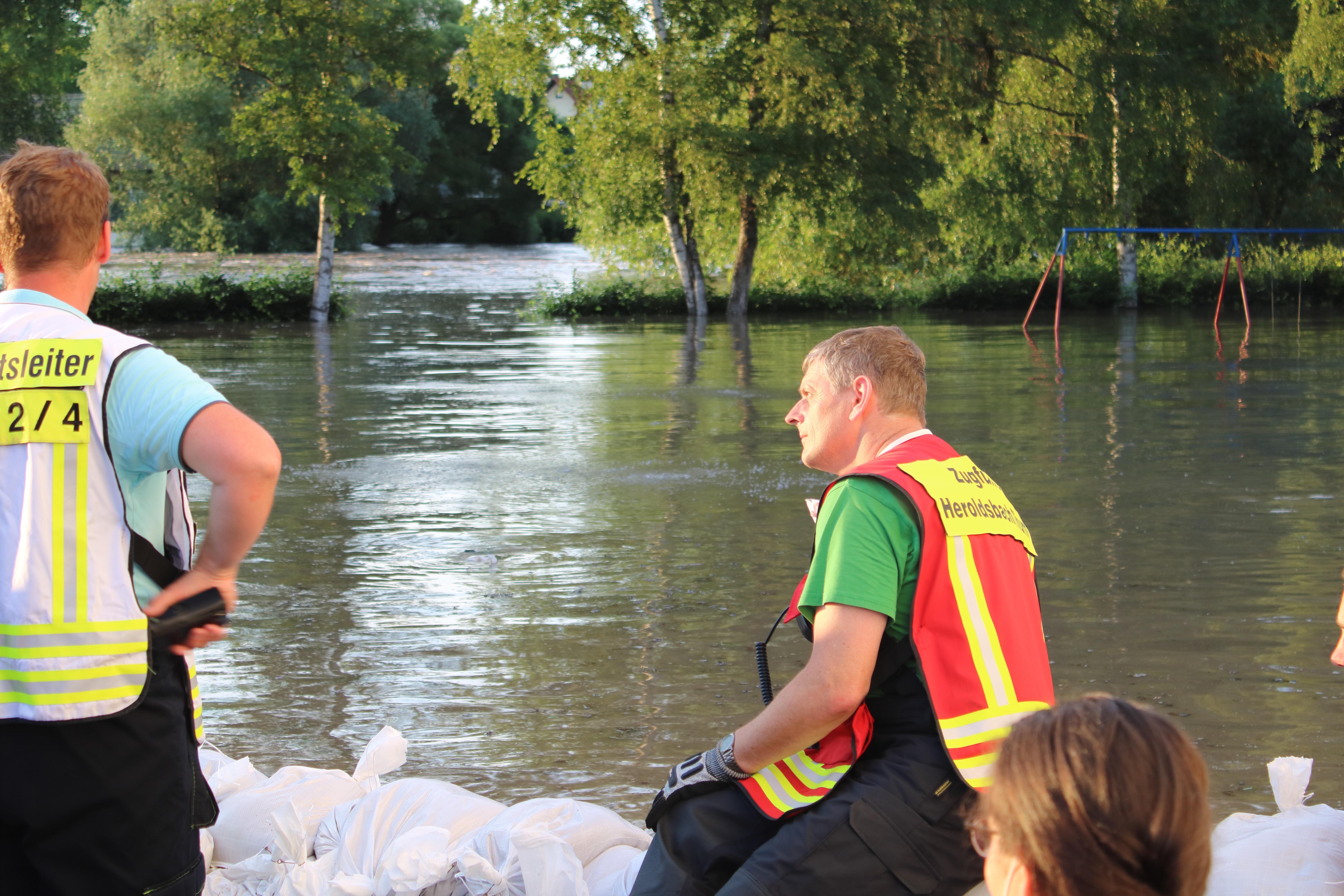 Hochwassereinsatz im Unteren Aischgrund.