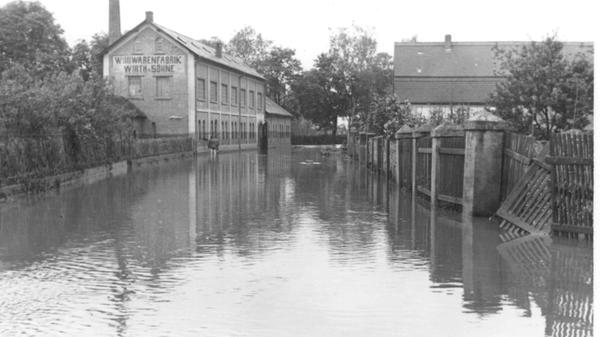 Hochwasser 28.7.1941 An der Schütt Wollwarenfabrik Wirth.jpg