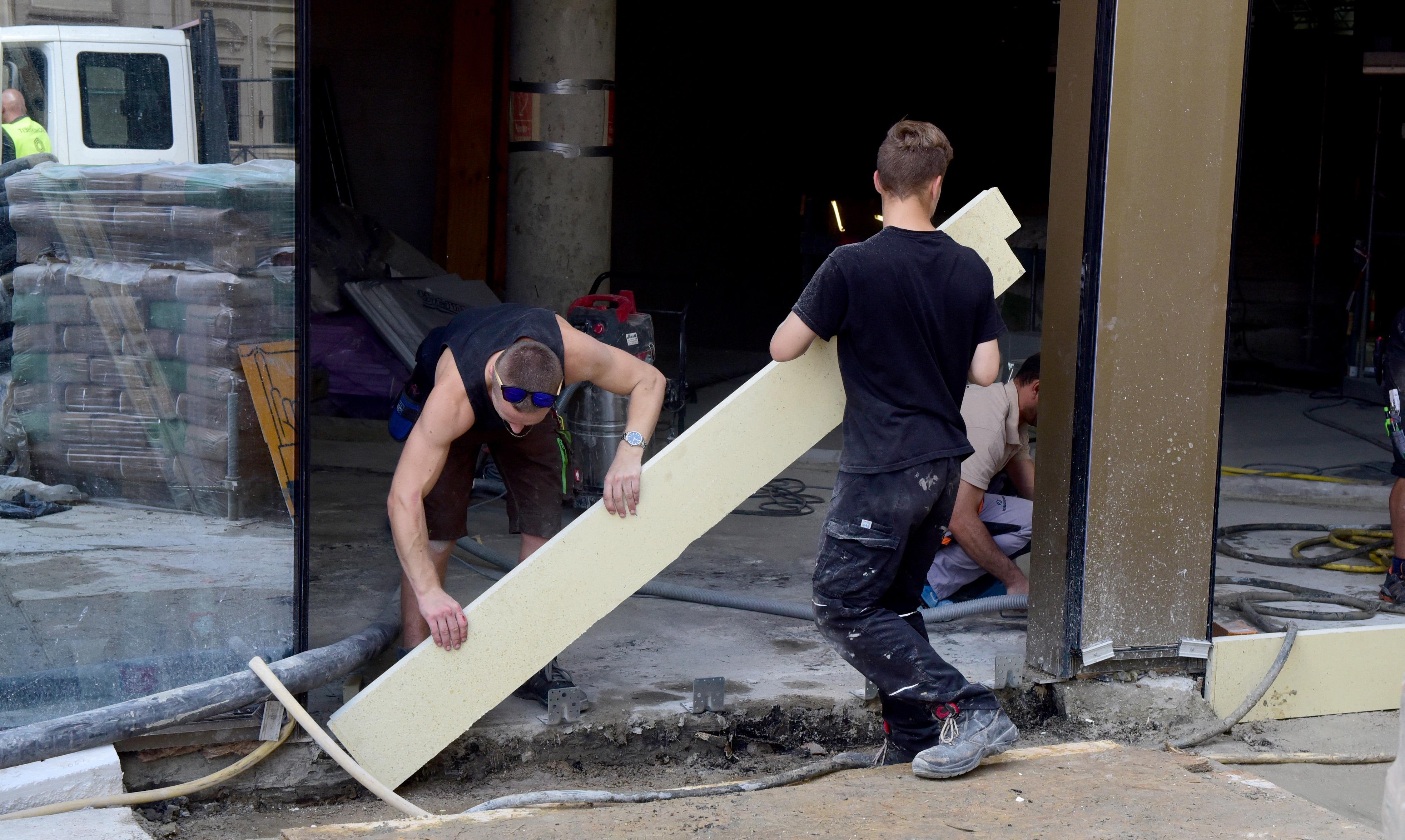 ...sei es mit Einpassen...,