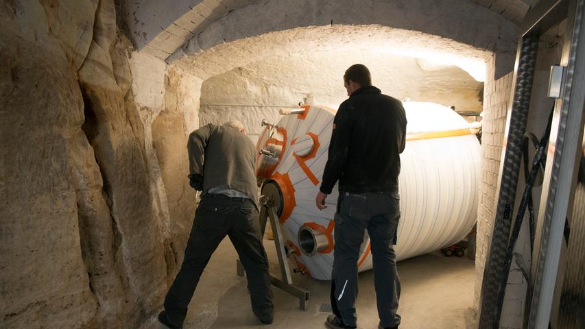 So sieht es aus, wenn eine Brauerei in einen Berg einzieht - jetzt wird in Erlangen dieser Einzug gefeiert. 