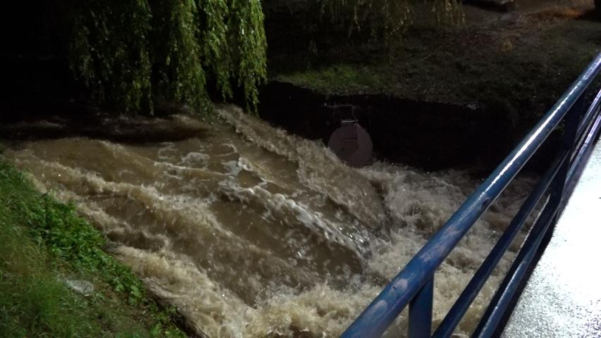 Hochwasser erreicht Oberfranken: Katastrophenfall in Hof