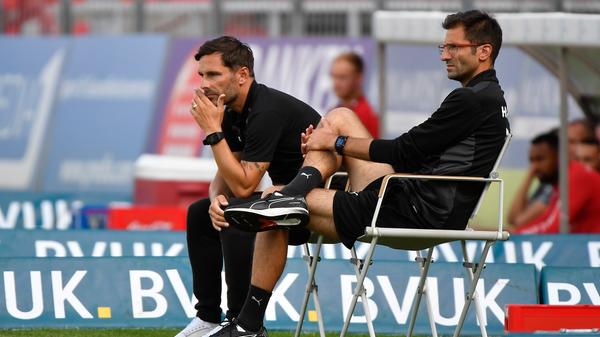 Kein Sieg, aber immerhin ein paar neue Eindrücke: Die SpVgg Greuther Fürth hat einen Test bei den Würzburger Kickers mit 0:1 verloren. Auf dem Weg zurück in die Bundesliga gibt es hier und da noch ein paar Stellen, an denen geschraubt werden muss - hier kommen die Bilder!