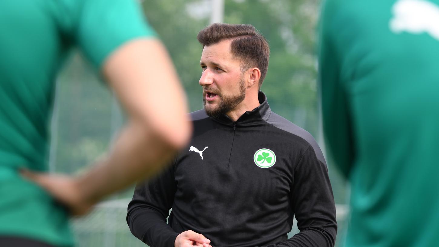 „Den Spielern die Tür zu den Profis so weit wie möglich aufmachen“: Dominic Rühl sieht sich als Talentförderer.
„Den Spielern die Tür zu den Profis so weit wie möglich aufmachen“: Dominic Rühl sieht sich als Talentförderer.