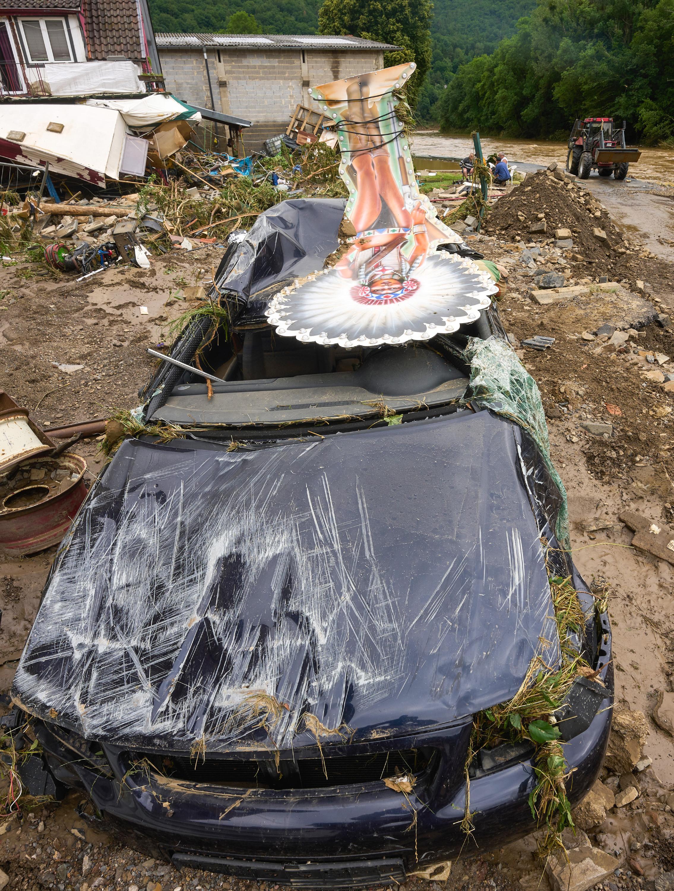 Viele Menschen werden nach der Flut vermisst. 