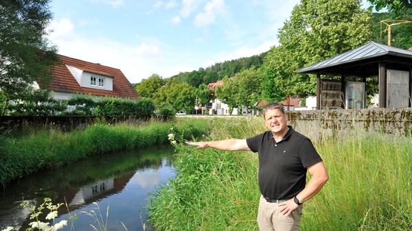 Markus Ott, der in Unterleinleiter lebt, hat eine Vision: Er möchte die Leinleiter aufstauen, um eine Badegelegenheit zu schaffen.