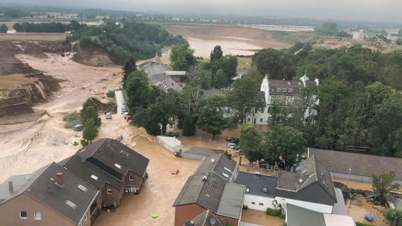 Mehrere Tote und etliche Vermisste: Schwere Überflutungen in der Eifel