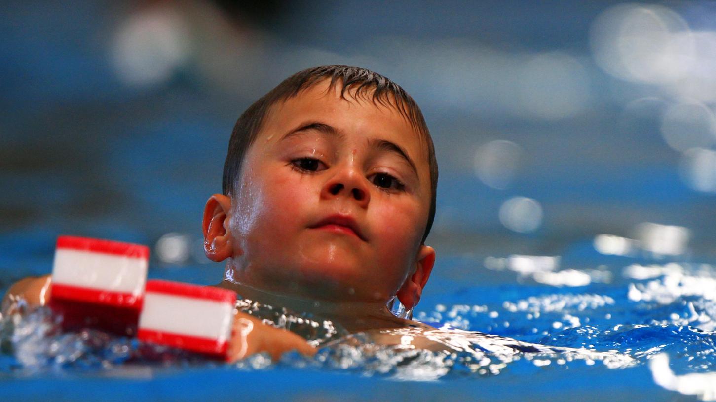 Schwimmen zu lernen, kann Leben retten: Schwimmkurse sind daher besonders wichtig. 