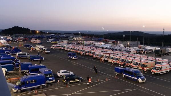 Bereitstellungsraum zur Hilfeleistung der Opfer der Flutkatastrophe in NRW und Rheinland-Pfalz vom 14.07.2021 für die He