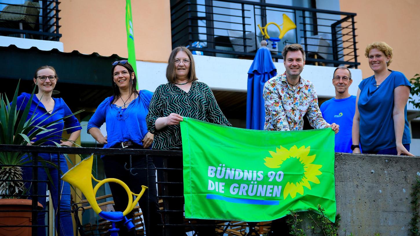 Neuer Ortsverband der Grünen Trubachtal mit Lisa Badum (li.) Neuer Ortsverband der Grünen Trubachtal mit Lisa Badum (li.)