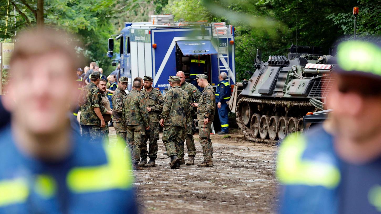 Wie zuverlässig warnen Bayerns Behörden bei Katastrophen?