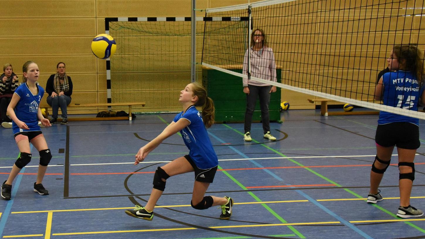 Der Nachwuchs ist beim MTV Pegnitz noch am Ball (hier ein Bild aus dem Vorjahr), eine Damenmannschaft scheint derzeit eher illusorisch.
Der Nachwuchs ist beim MTV Pegnitz noch am Ball (hier ein Bild aus dem Vorjahr), eine Damenmannschaft scheint derzeit eher illusorisch.