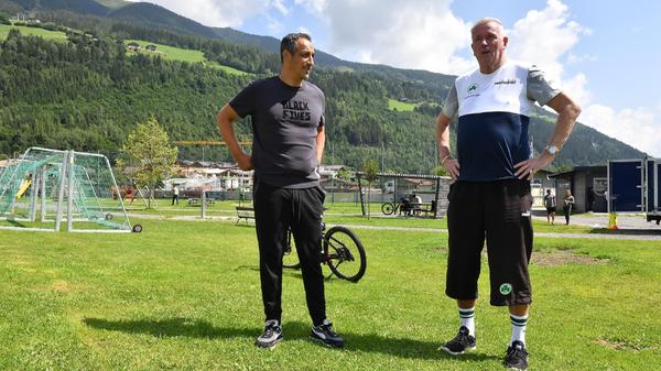 Am Montag schaute auch Kleeblatt-Urgestein und Ehrenrat Wolf Nanke am Trainingsplatz vorbei. Er kennt sich in Bramberg und Neukirchen aus, weil er in der Gegend immer wieder Urlaub macht.