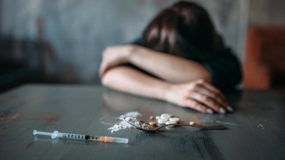 Drogenhilfe alarmiert: Deutlich mehr Frauen in diesem Jahr an Überdosis gestorben