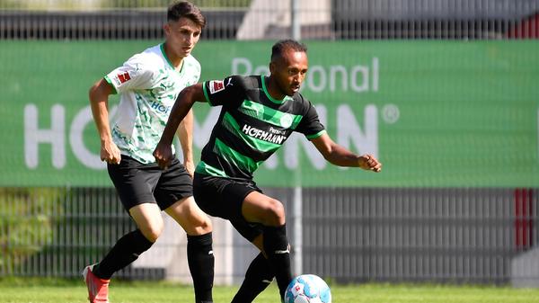 ... im zweiten Durchgang traf Julian Green doppelt, darunter einmal per Elfmeter. Mit seinem sehenswerten dritten Tor entschied Green die Partie für sich – und sorgte für den umjubelten ersten Sieg im vierten Testspiel.