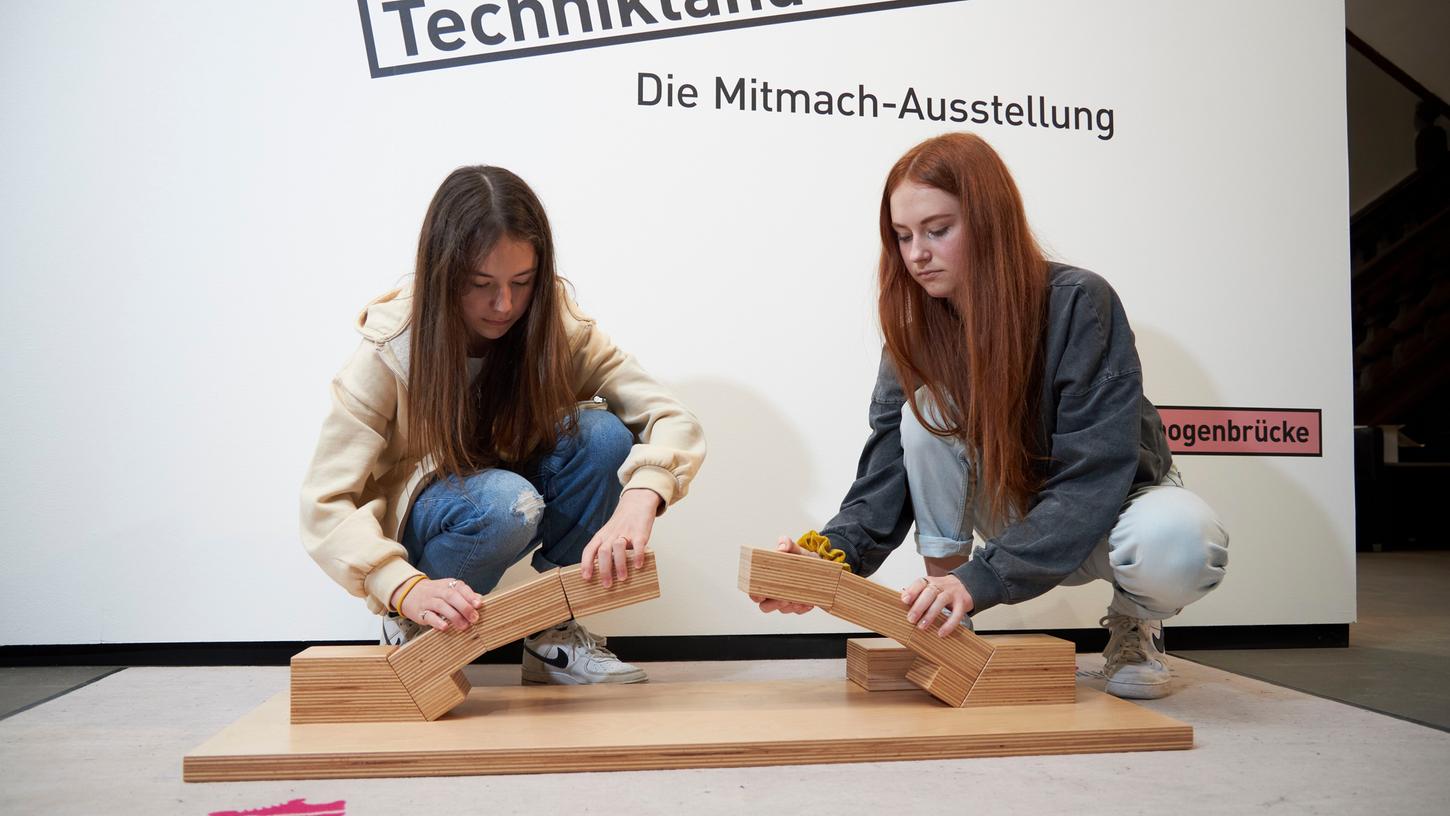 Schülerinnen und Schüler mit schlechteren Noten bekommen zum Start der Sommerferien freien Eintritt in die Sonderausstellung "Technikland - auf Tour" des Erlanger Stadtmuseums. 
