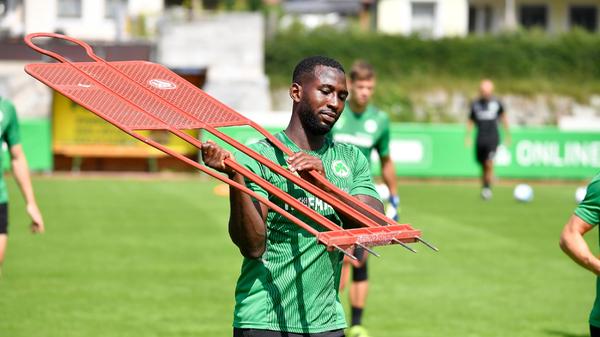 Am Nachmittag trainierte die Mannschaft Standards. Fotos waren da nicht erlaubt, es geht schließlich um geheime Abläufe. Danach hieß es zusammenpacken, ...