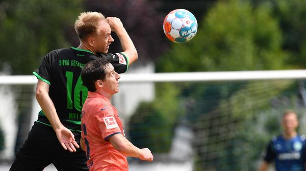 Vier Tore, zwei auf jeder Seite: Das Kleeblatt hat in der Vorbereitung auf die kommende Saison in der Bundesliga ein 2:2-Unentschieden gegen die TSG aus Hoffenheim verbuchen können. Bei sommerlichen Temperaturen wurde ordentlich durchgewechselt - hier kommen alle Bilder!