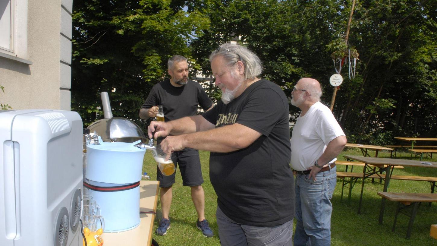 Der Brauverein und der Gemütlichkeitsklub in Wolkersdorf haben zum Sommerfest selbst gebraut. In einer festen Braustätte Bier brauen - das ist ihr Ziel. 
