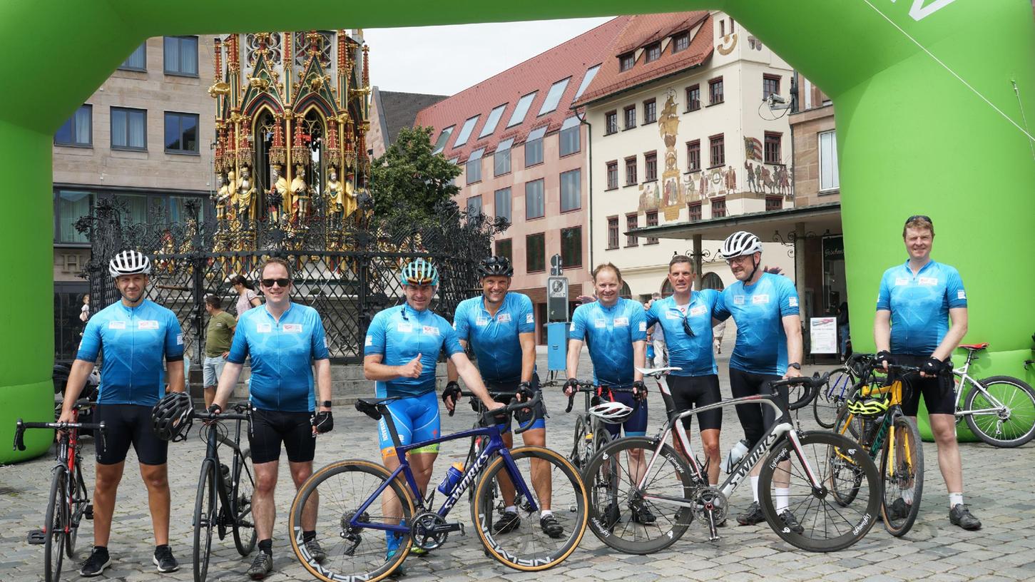 Rennrad-Ausfahrt von Erlangen nach Nürnberg mit Oberbürgermeister Marcus König und Florian Janik (2.v.l.).