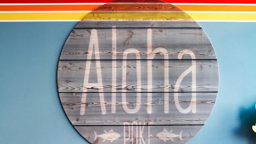 Will man da nicht gleich surfen gehen? Helle, fröhliche Farben bestimmen das Ambiente im Laden in der Inneren Laufer Gasse 24. Will man da nicht gleich surfen gehen? Helle, fröhliche Farben bestimmen das Ambiente im Laden in der Inneren Laufer Gasse 24.