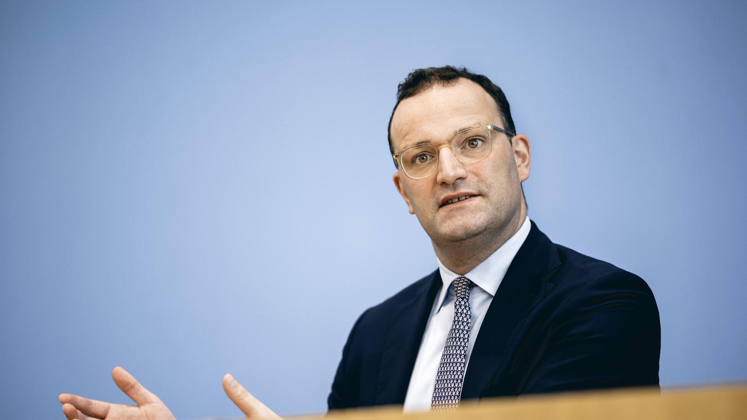 Bundesgesundheitsminister Jens Spahn CDU im Rahmen der Bundespressekonferenz. Berlin, 21.07.2021. Berlin Germany *** Federal Minister of Health Jens Spahn CDU at the Federal Press Conference Berlin, 21 07 2021 Berlin Germany Copyright: xXanderxHeinl/photothek.dex Bundesgesundheitsminister Jens Spahn CDU im Rahmen der Bundespressekonferenz. Berlin, 21.07.2021. Berlin Germany *** Federal Minister of Health Jens Spahn CDU at the Federal Press Conference Berlin, 21 07 2021 Berlin Germany Copyright: xXanderxHeinl/photothek.dex