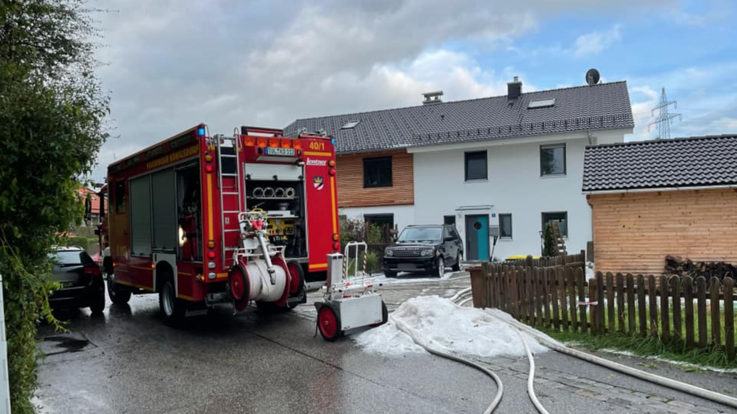 Gewitter-Superzelle: Hagellawine sprengt Kellertür in Königsdorf auf
