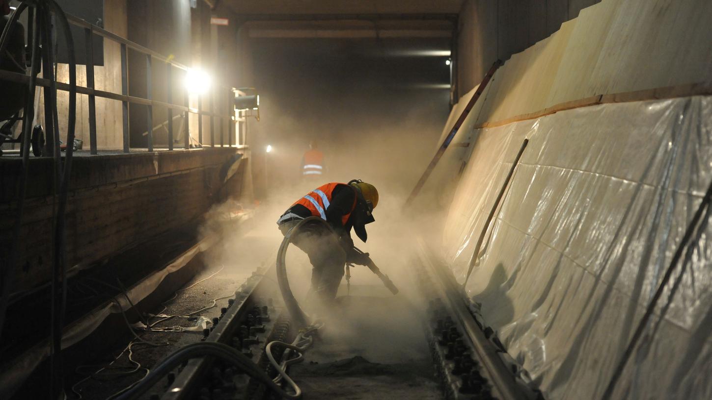 Wegen Bauarbeiten: U-Bahn in Nürnberg unterbrochen - Das müssen Pendler wissen