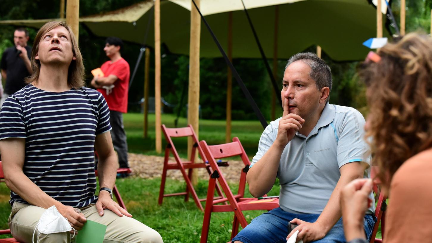 Wohin geht die Kultur? Kulturschaffende und Politiker machen sich darüber Gedanken.
Wohin geht die Kultur? Kulturschaffende und Politiker machen sich darüber Gedanken.