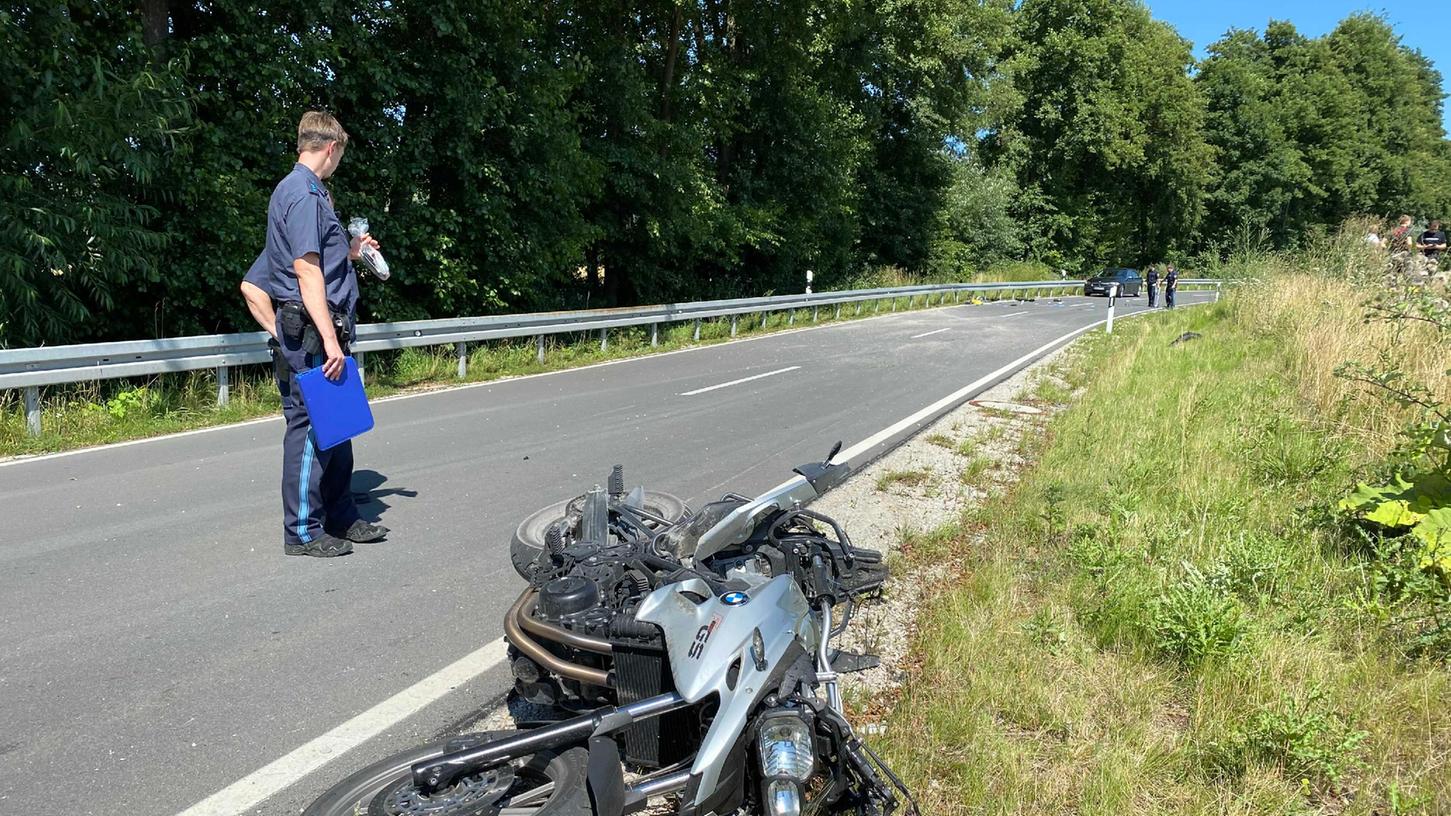 Die Straße war nach dem Unfall gesperrt.